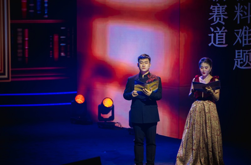 1765267993309795zJwV.jpg 9寫故事的人.jpg